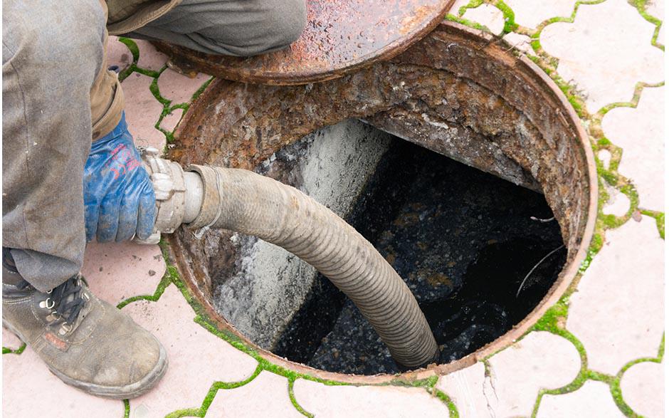 déboucher une canalisation d'eaux usées Paris 12